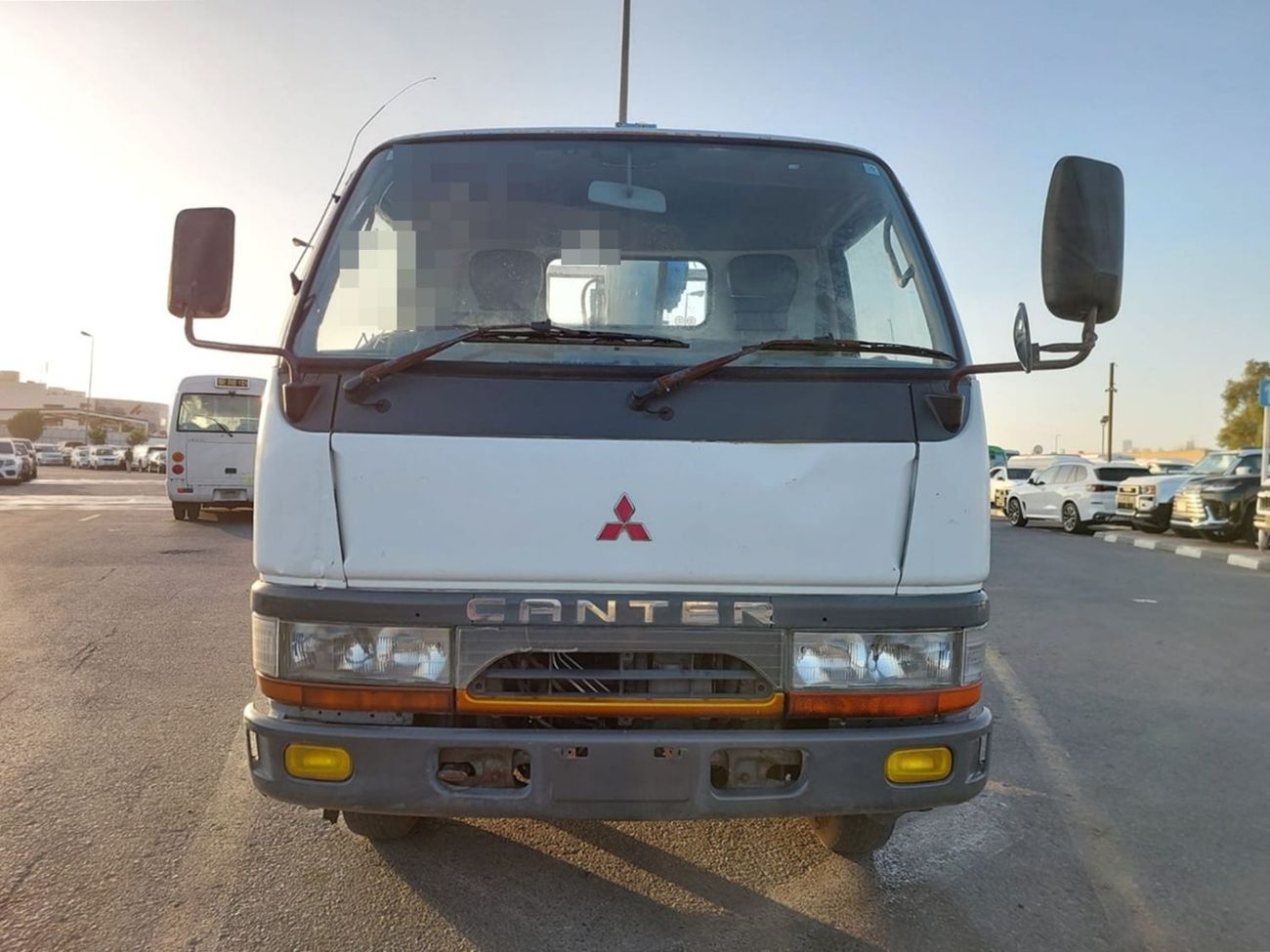 Mitsubishi Fuso Canter MITSUBISHI CANTER TRUCK RHD 1994 MODEL 4.2 L DIESEL MANUAL(PM00222)