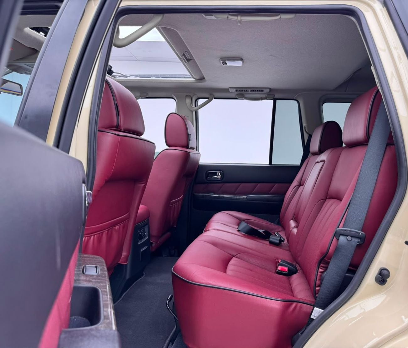 Nissan Patrol 2024 Nissan Patrol Super Safari 4800 VTC, 24/06/2029 Nissan Warranty, Nissan Service History, GCC