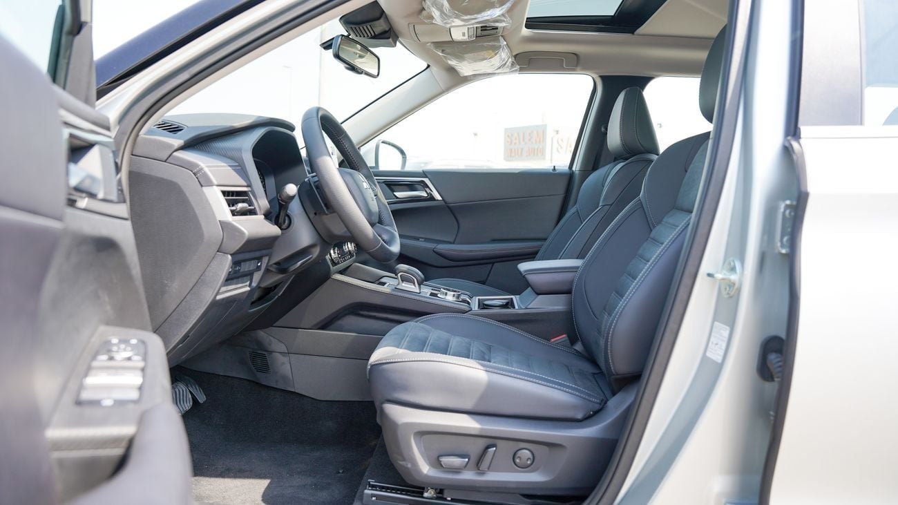 Mitsubishi Outlander Brand New Mitsubishi Outlander HighLine 2025 Ecport 2.5L Petrol 4WD|Silver/Black|OUTLANDER-HL-25|