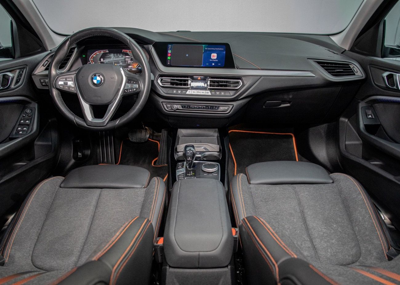 بي أم دبليو 120i Sport 2.0L