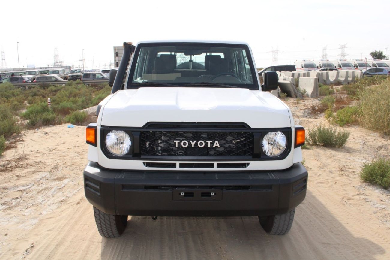 تويوتا لاند كروزر بيك آب TOYOTA LC79 2.8L DIESEL DOUBLE CAB STD DL-E AUTO