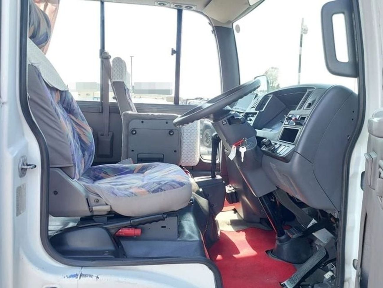 نيسان سيفيليان NISSAN CIVILIAN BUS RHD 2000 MODEL 4.2 L DIESEL AUTOMATIC(PM01364)