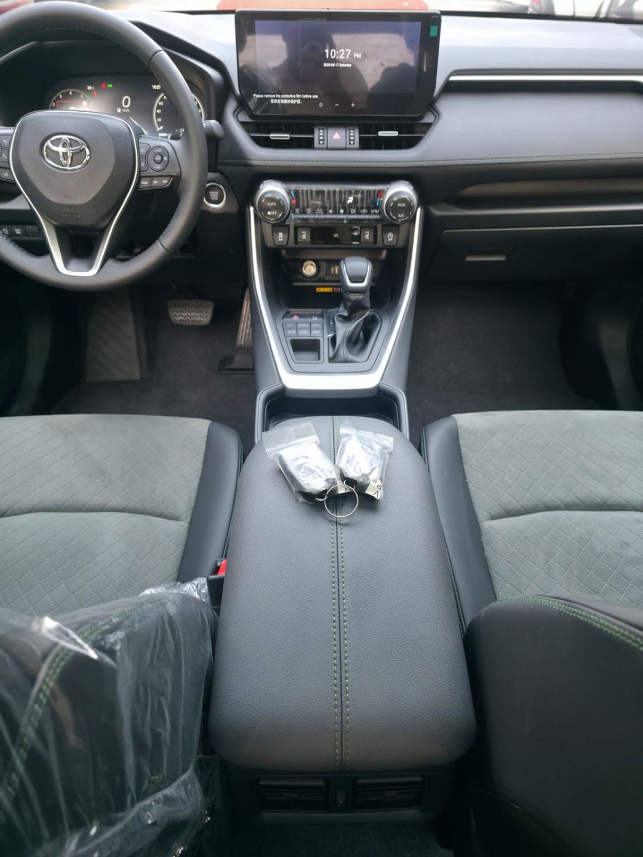 تويوتا راف ٤ 2.5L Adventure