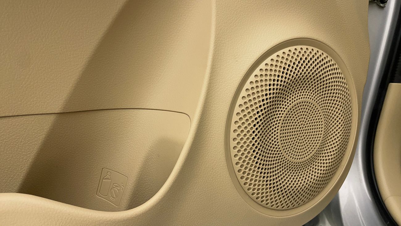 تويوتا يارس SE 1.5 | بدون دفعة مقدمة | اختبار القيادة في المنزل