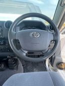 تويوتا لاند كروزر بيك آب RIGHT HAND VEHICLE ONLY FOR EXPORT 4.5 LITER