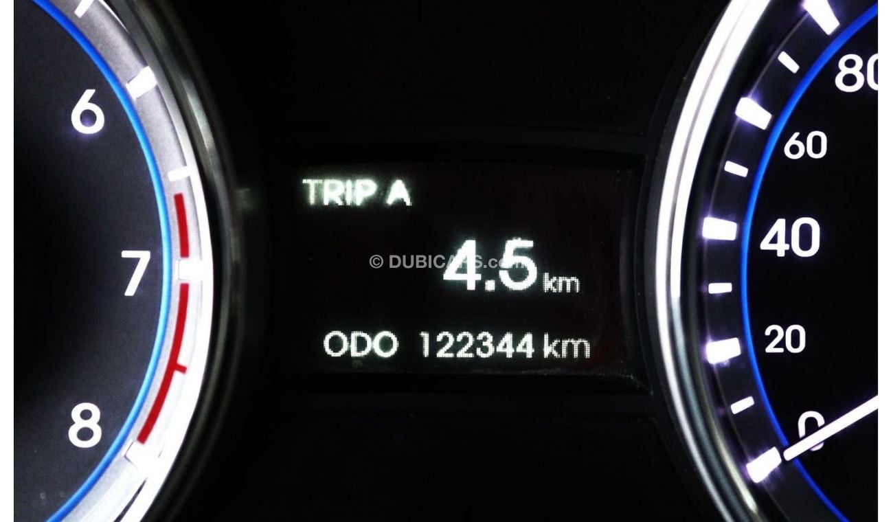 هيونداي سوناتا متوسط المواصفات هيونداي سوناتا 2014 خليجي بحالة ممتازة