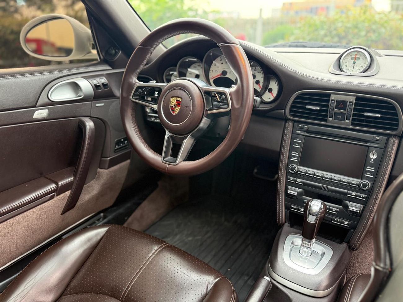 Porsche 911  PORSCHE 911 2010 GCC TOP OF RANGE 2 KEY FULL SERVICE HISTORY FOR EXPORT