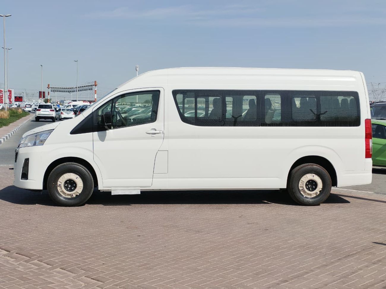 تويوتا هاياس 2026 Toyota Hiace GL 14-Seater High-Roof Full-Option 2.8L 4-Cyl Diesel M/T RWD Export Only