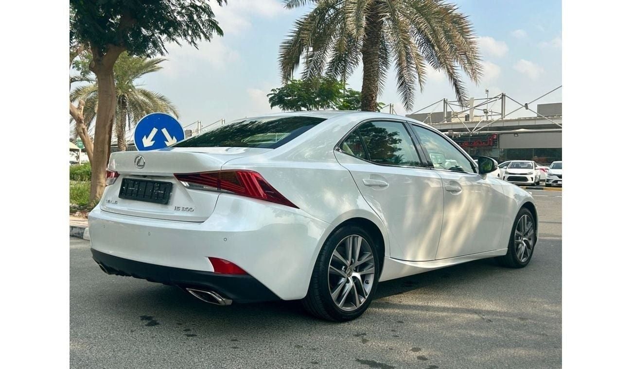 Lexus IS300 Excellence 2.0L LEXUS IS300 2019 GCC AL FUTTAIM LOW MILEAGE SINGLE OWNER IN MINT CONDITION