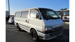 تويوتا هاياس Toyota Hiace Van Right Hand Drive (stock PM 820)