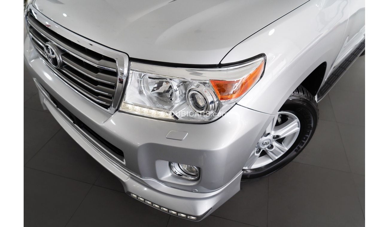 Toyota Land Cruiser VXR 2014 Toyota Landcruiser VXR 4.6L V8 / Full Service History