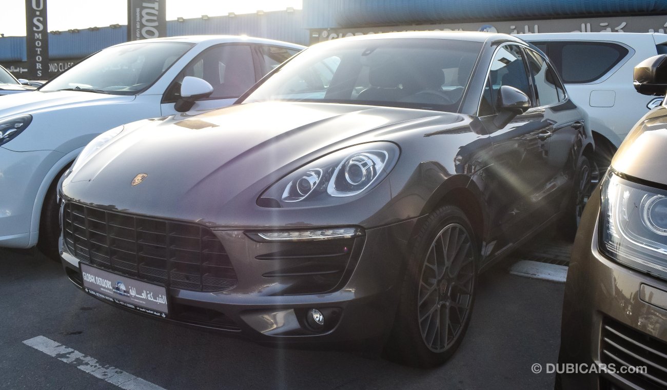 Porsche Macan S