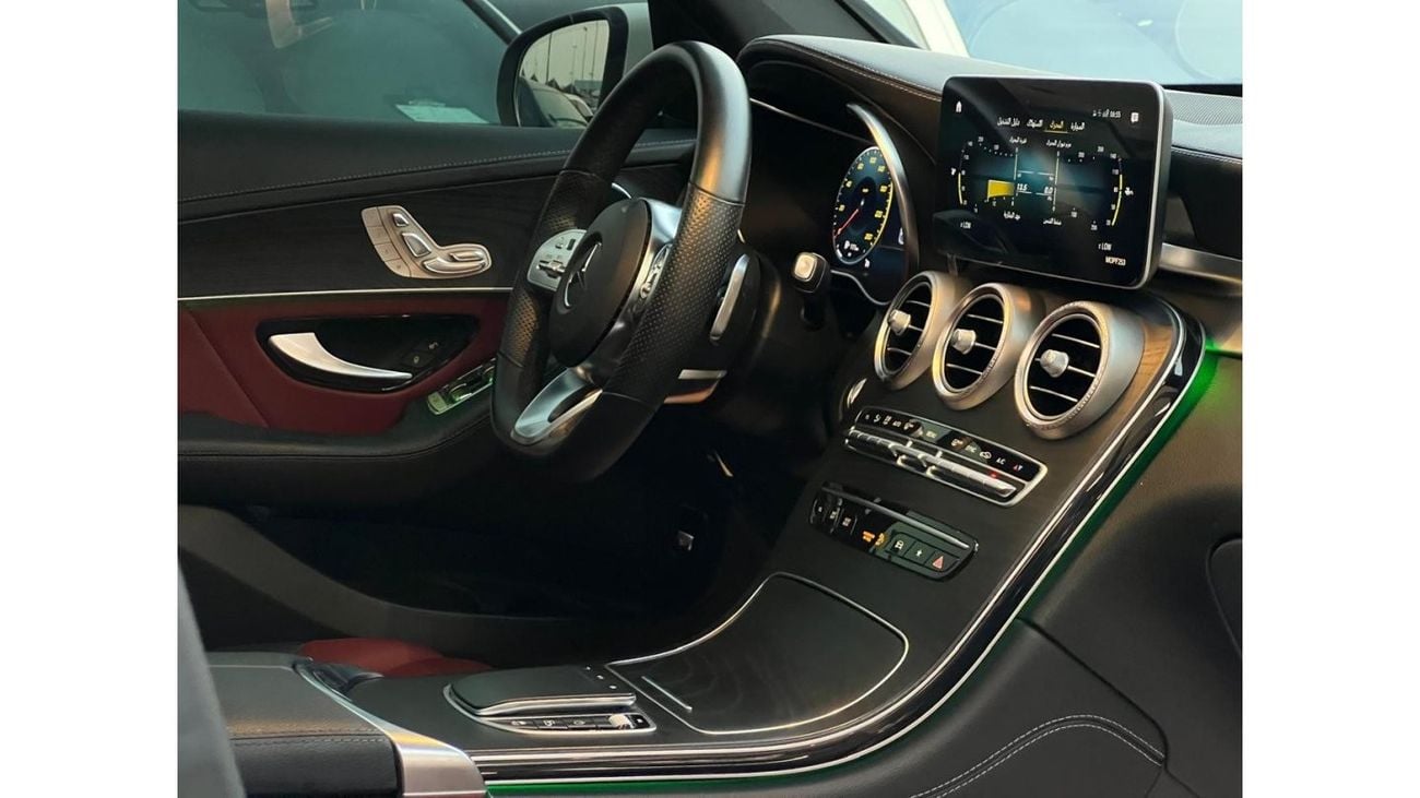 Mercedes-Benz GLC 300 4MATIC Mercedes GLC 300 Model 2020 Gcc specs