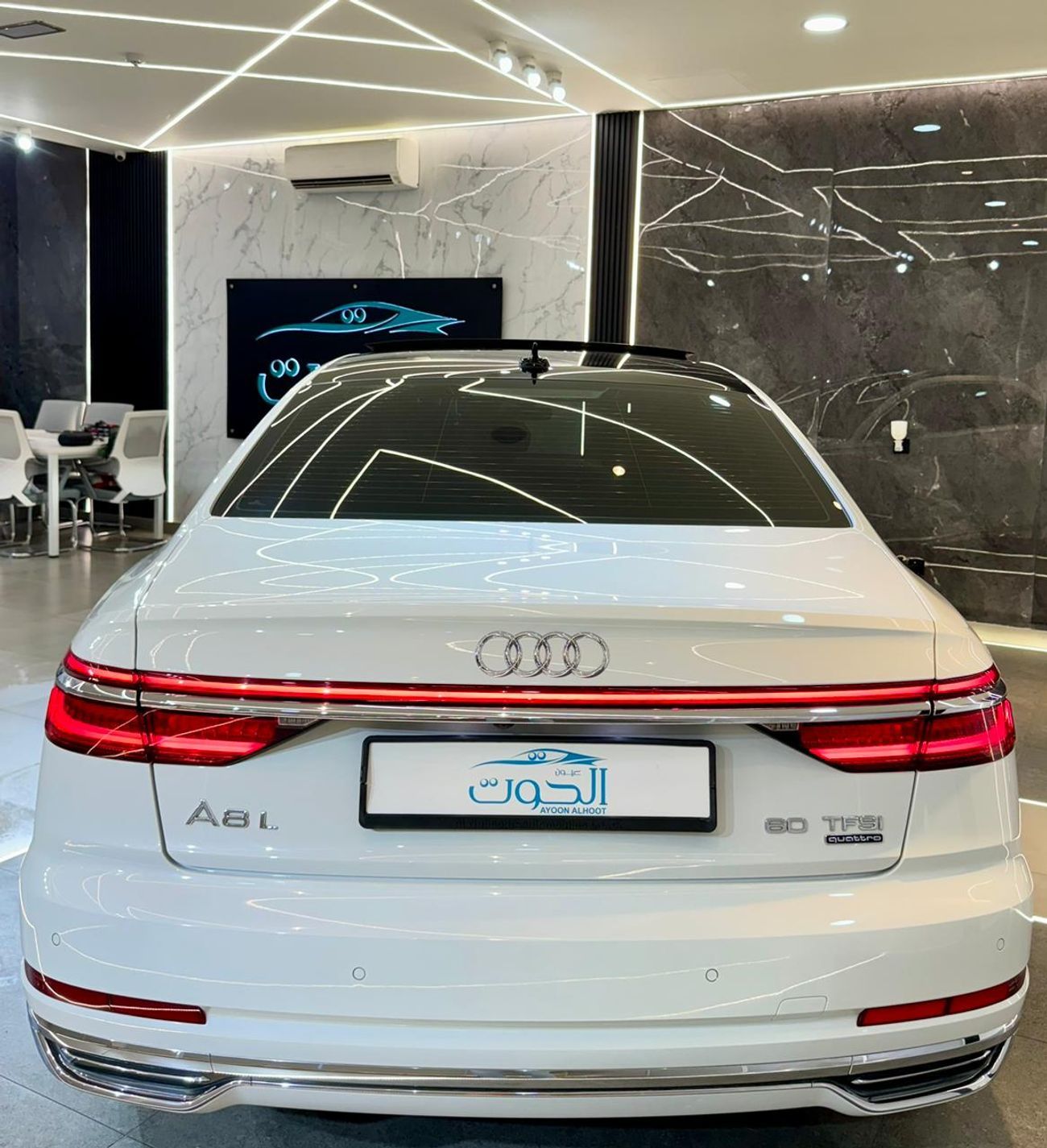 أودي A8 L 60 TFSI Quattro 4.0L (454 HP) AMAZING VIP AUDI A8 TFSI V6 || F.S.H || GCC || EXCELLENT PERFORMANCE