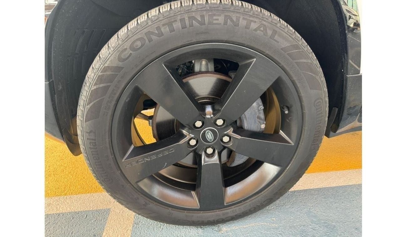 لاند روفر ديفندر 2023 Land Rover Defender 130-P400- X Dynamic 3.0L