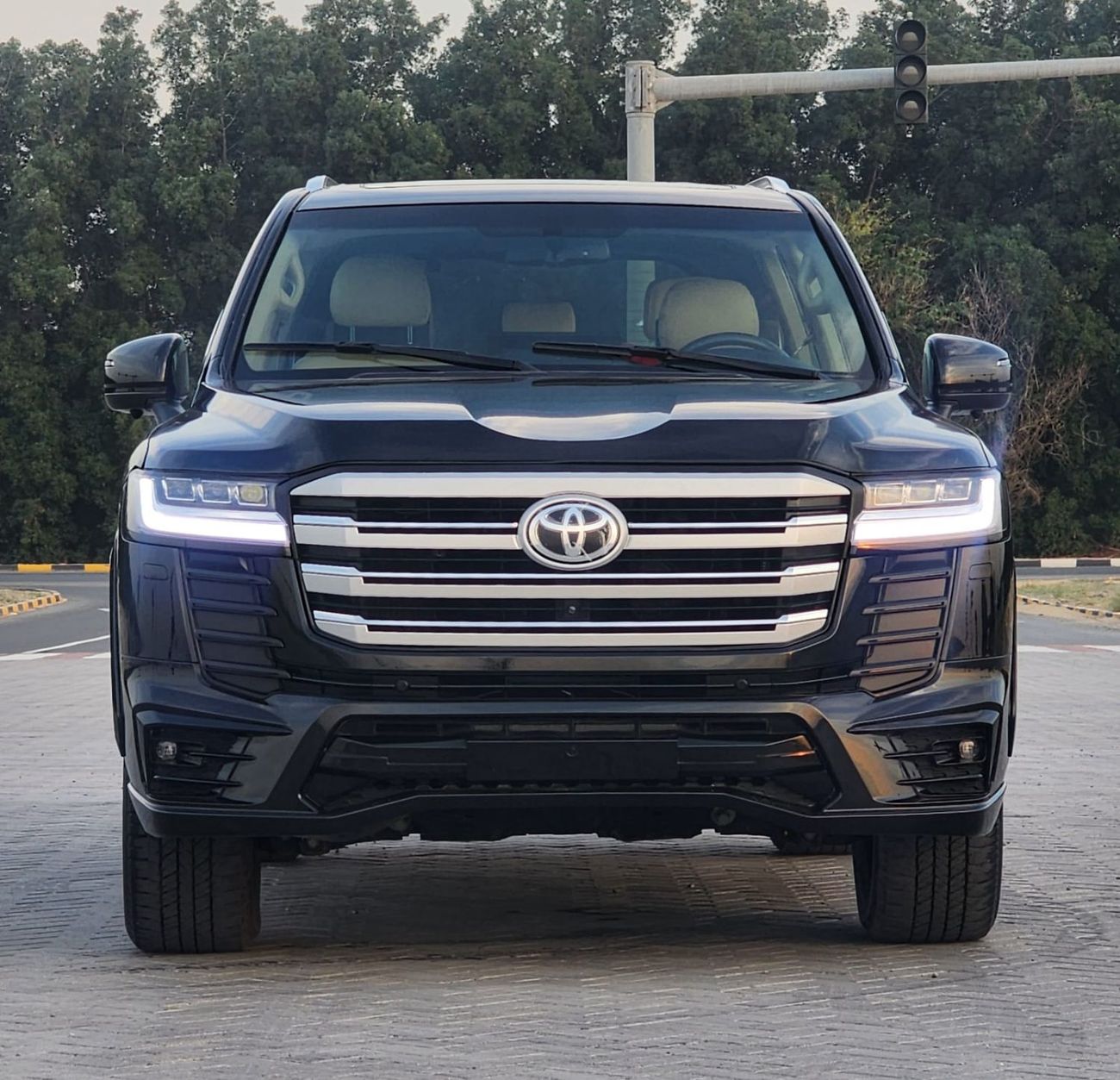 Toyota Land Cruiser V8 GX.R upgrade 2024