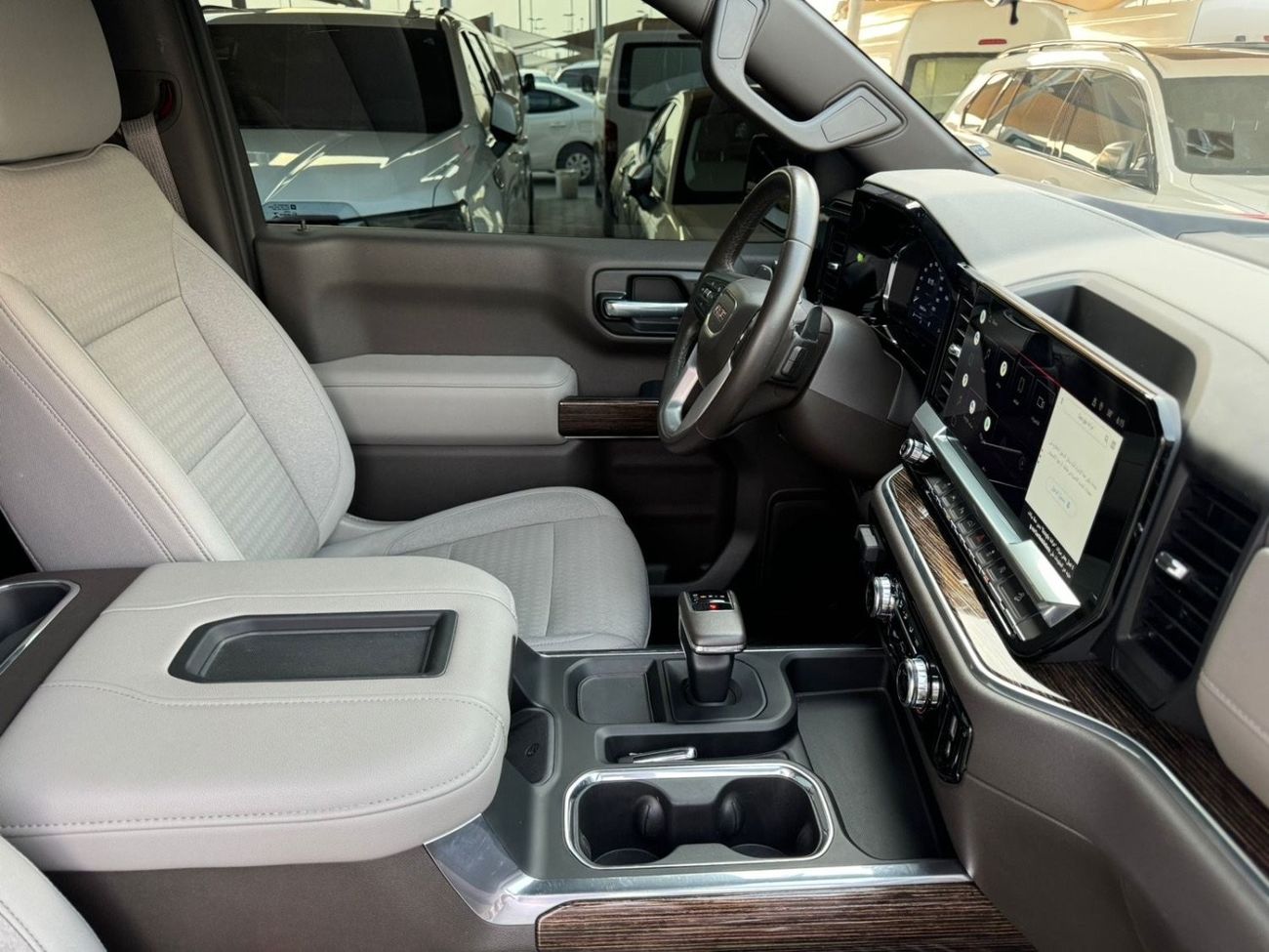 جي أم سي سييرا جي ام سي سييرا اليفيشن خليجي 2022 تشييكات الوكالة(تحت الضمان) صبغ وكالة بحالة الوكالة