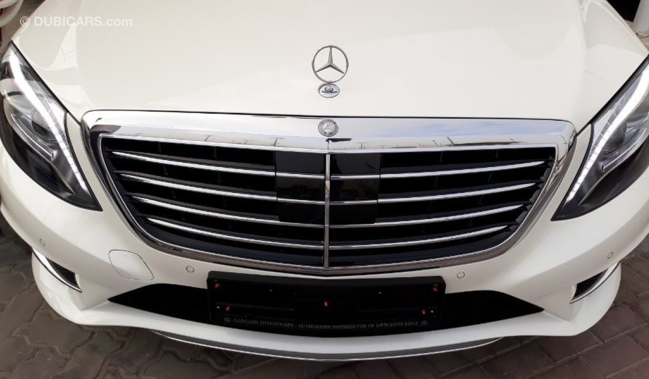 مرسيدس بنز S 400 2015 Gulf specs Full options low mileage clean car