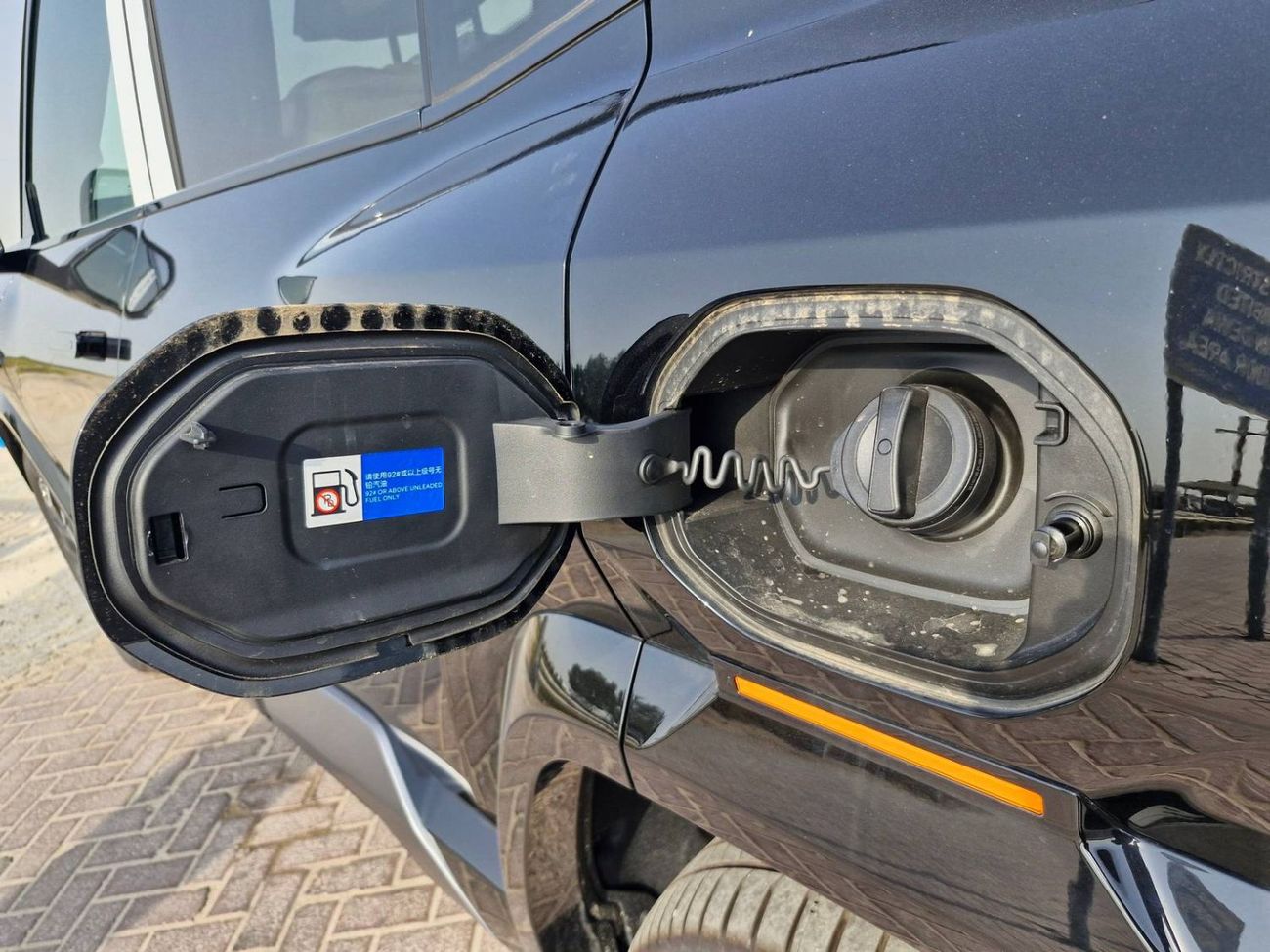 بي واي دي ليوبارد 8 Smart and Brave Flagship Edition (7 Seats)