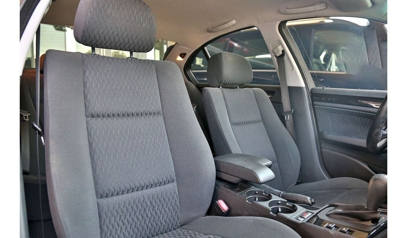 BMW 320i 2001 Japanese Specification