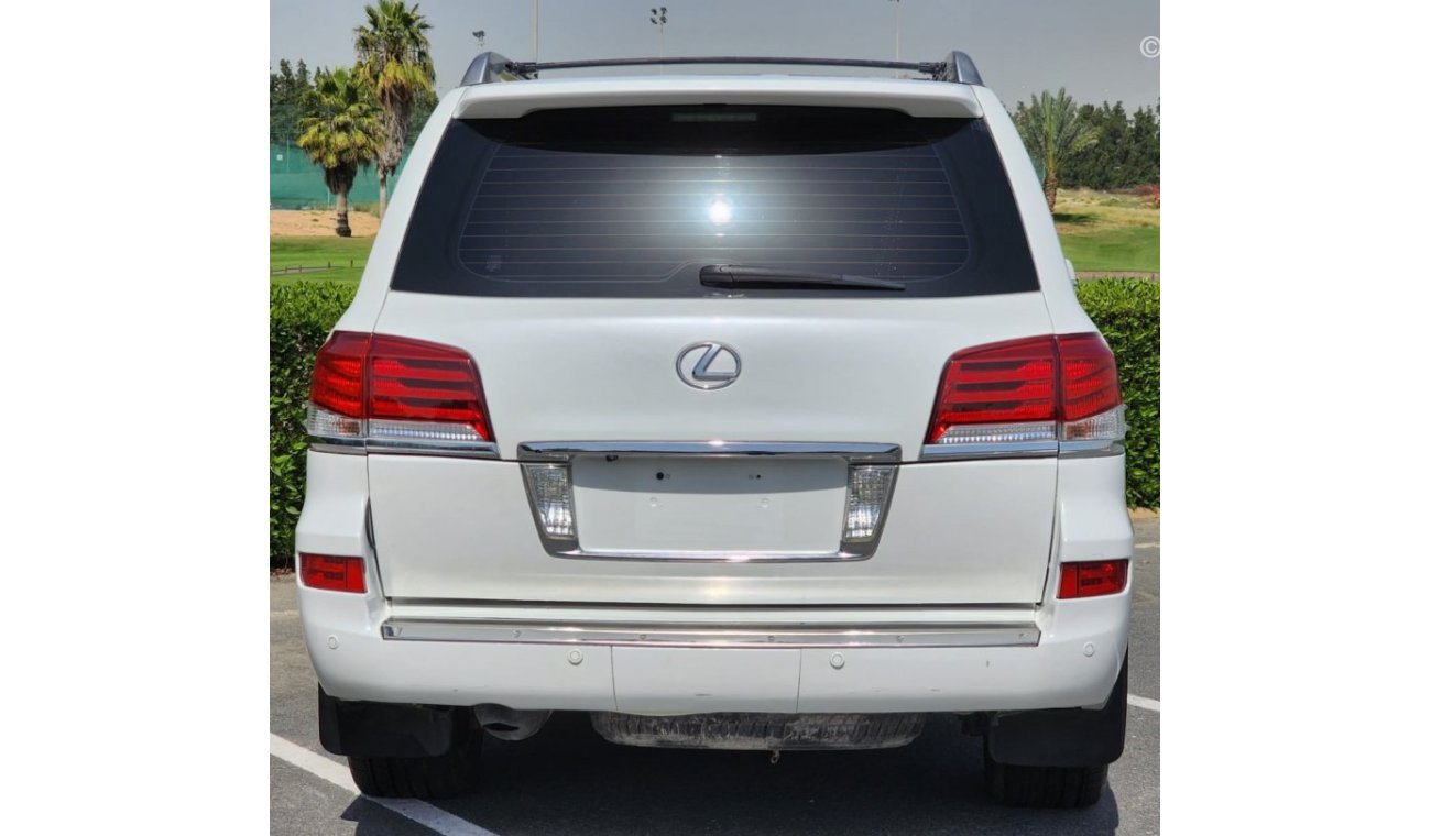 Lexus LX570