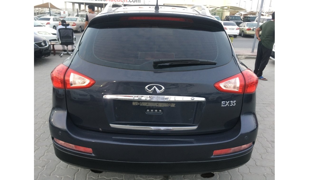 Infiniti EX35