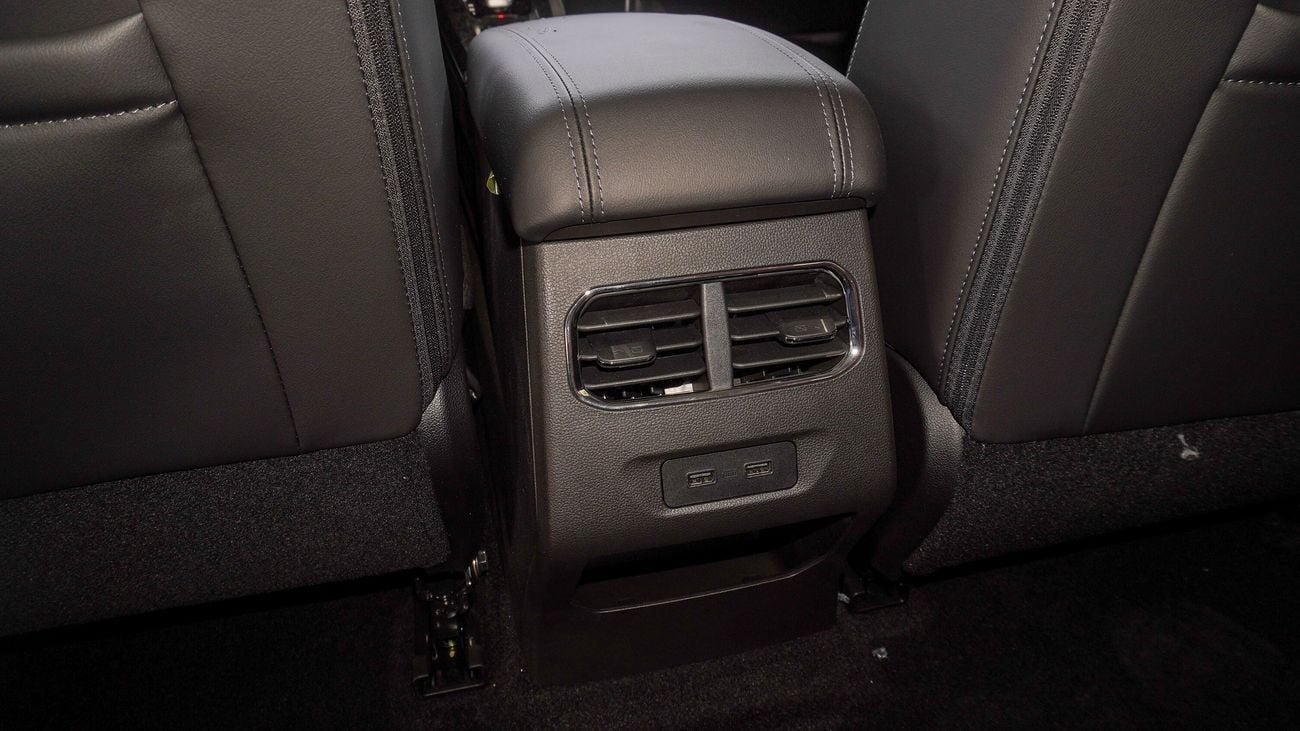 Haval Jolion PRO PREMIUM 1.5L (For Local plus 10%)