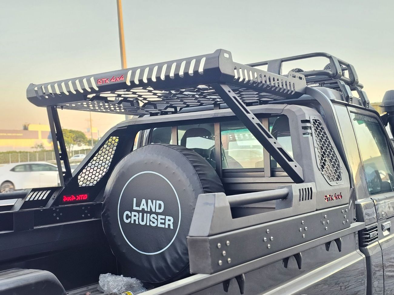 Toyota Land Cruiser Pick Up RHD Single Cabin Off-Road Heavy-duty Utility Pickup Truck 1VD-FTV 4.5L V8 Diesel Engine Manual Gear