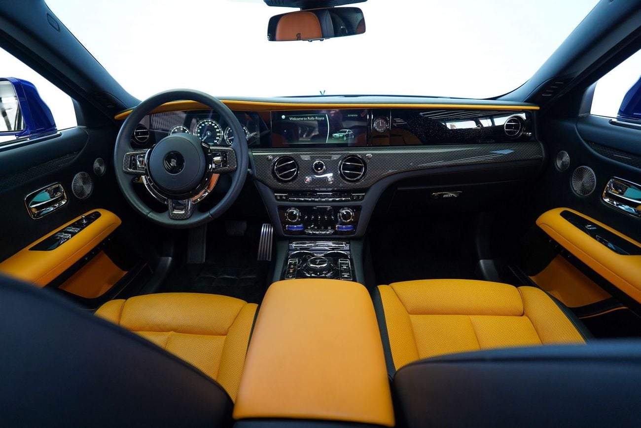 رولز رويس جوست 6.75T Short Wheelbase BLACK BADGE