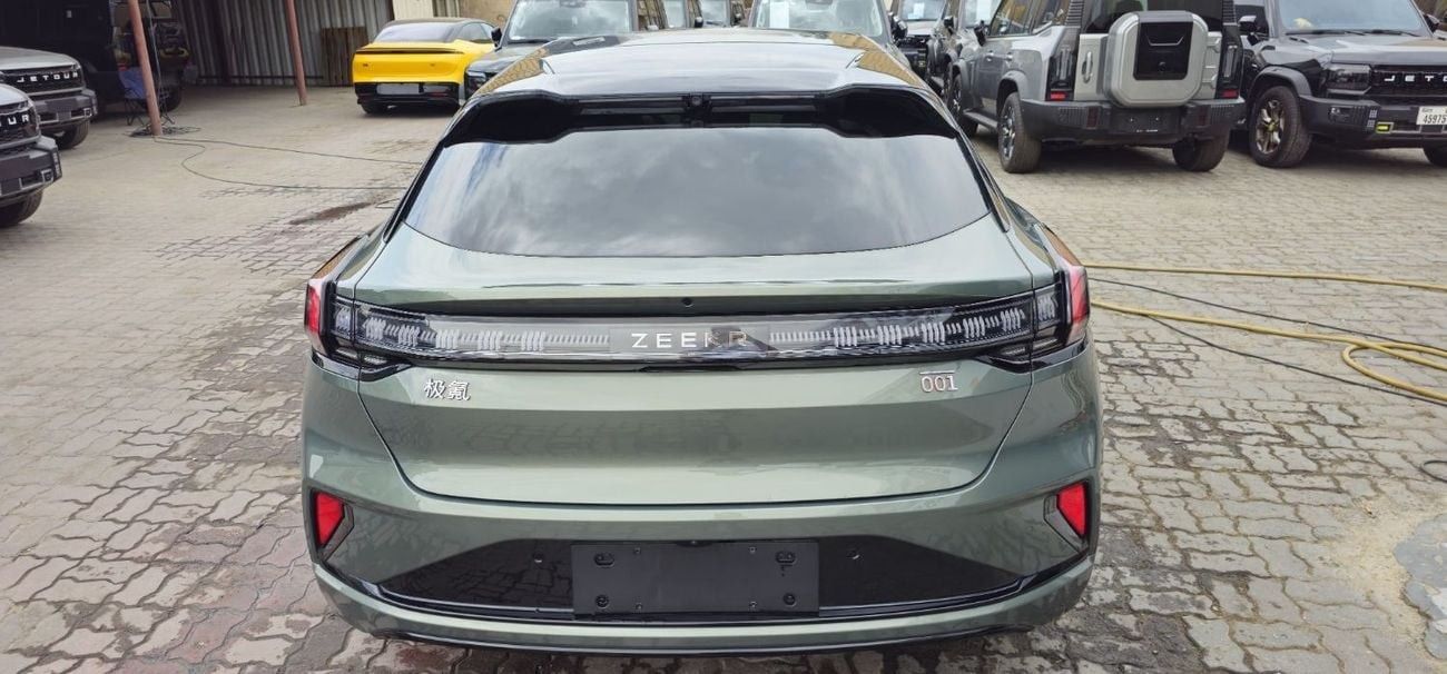 زيكر 001 Long Range RWD