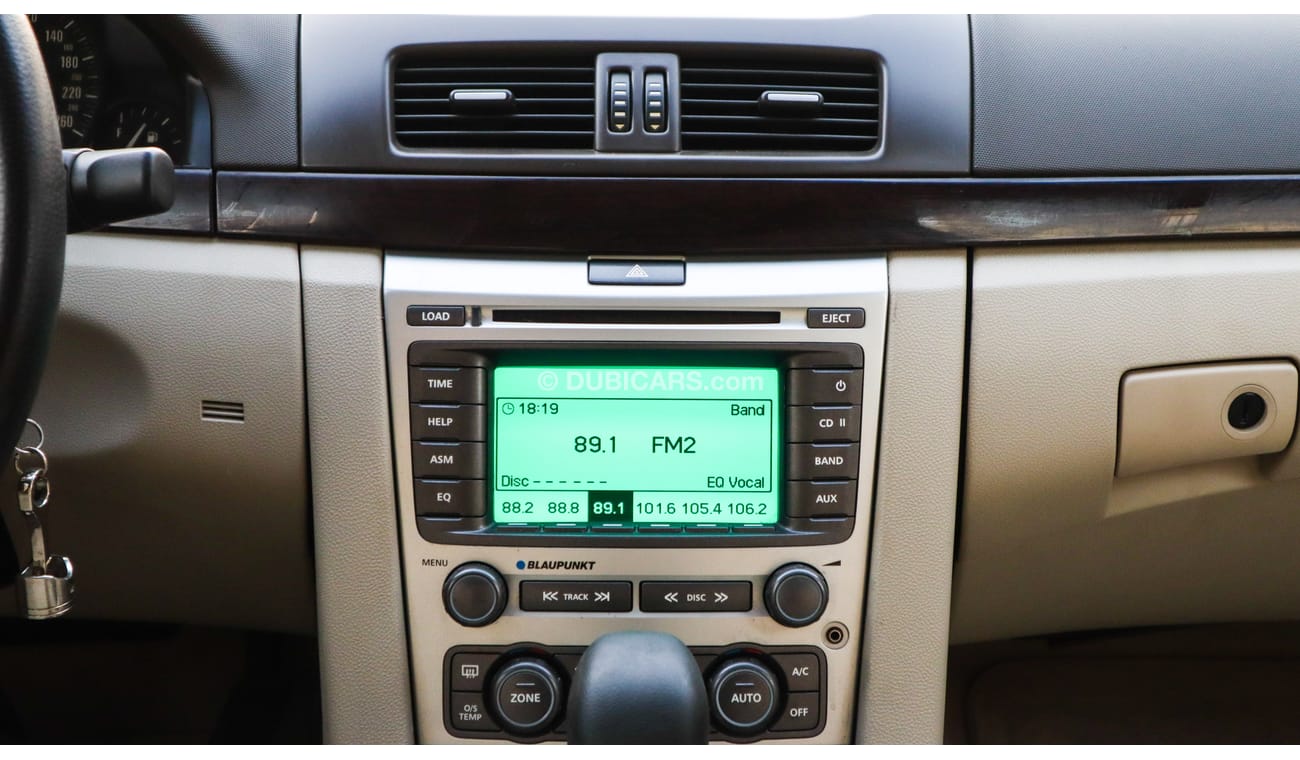 Chevrolet Lumina Gulf model 2009, red color, inside beige
