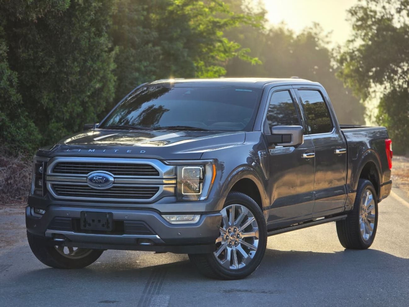 Ford F-150 PLATINUM FORD F-150 LIMITED 2021 GCC // HYPRID // FULL OPITION // PERFECT CONDITION