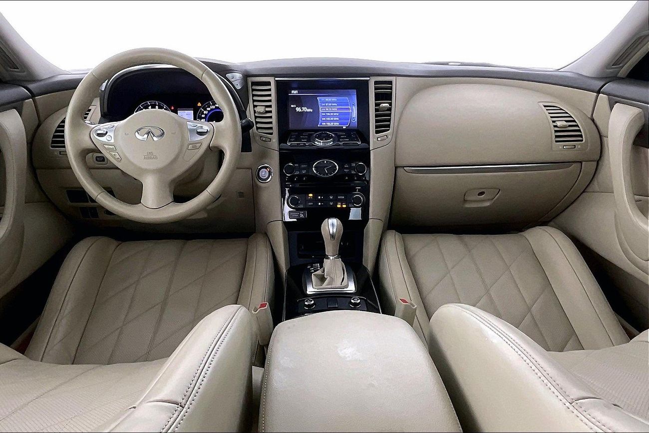 Infiniti QX70 Luxury / Luxe Sensory | Guaranteed Warranty | 0 Down Payment