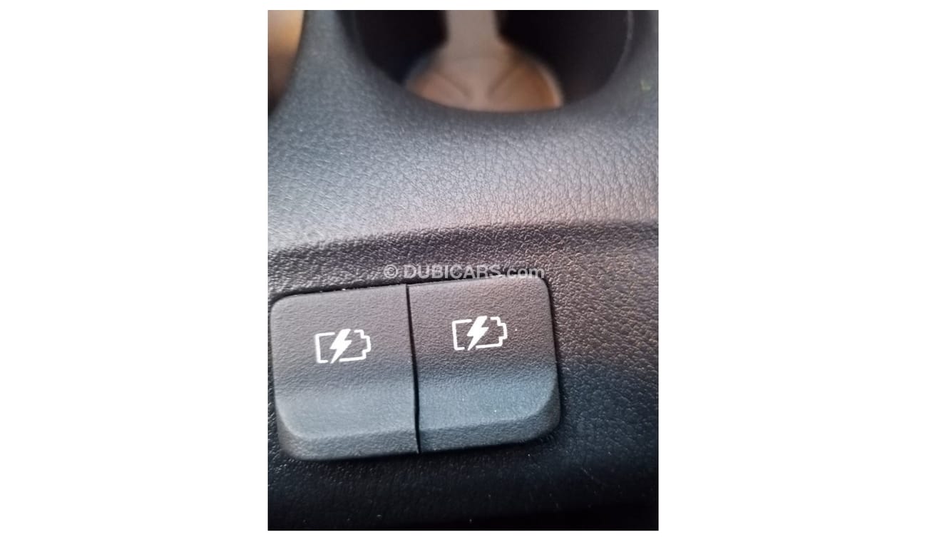 Nissan Juke 1600 cc 2016 Gulf model, fingerprint, leather hatch, cruise control, alloy wheels, sensors in excell