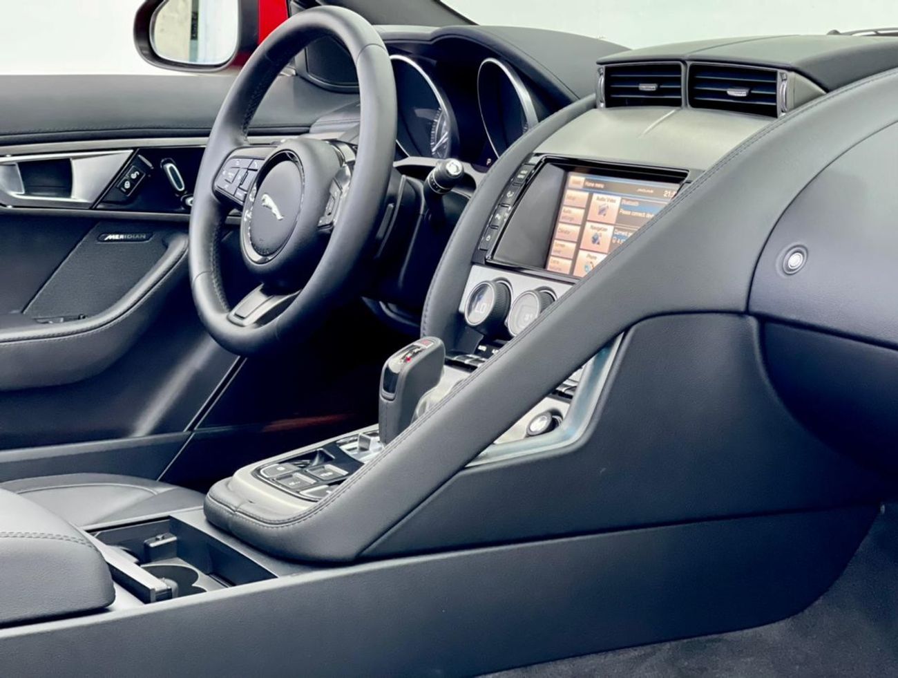 Jaguar F Type Std 2014 Jaguar F-Type Convertible, Full Service History, Low Kms, GCC