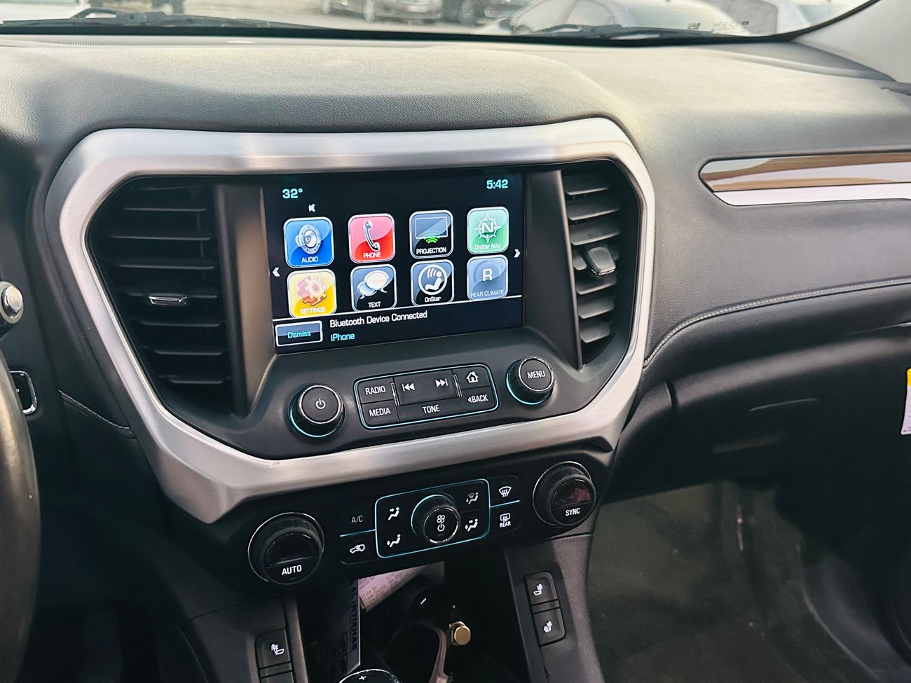 جي أم سي أكاديا