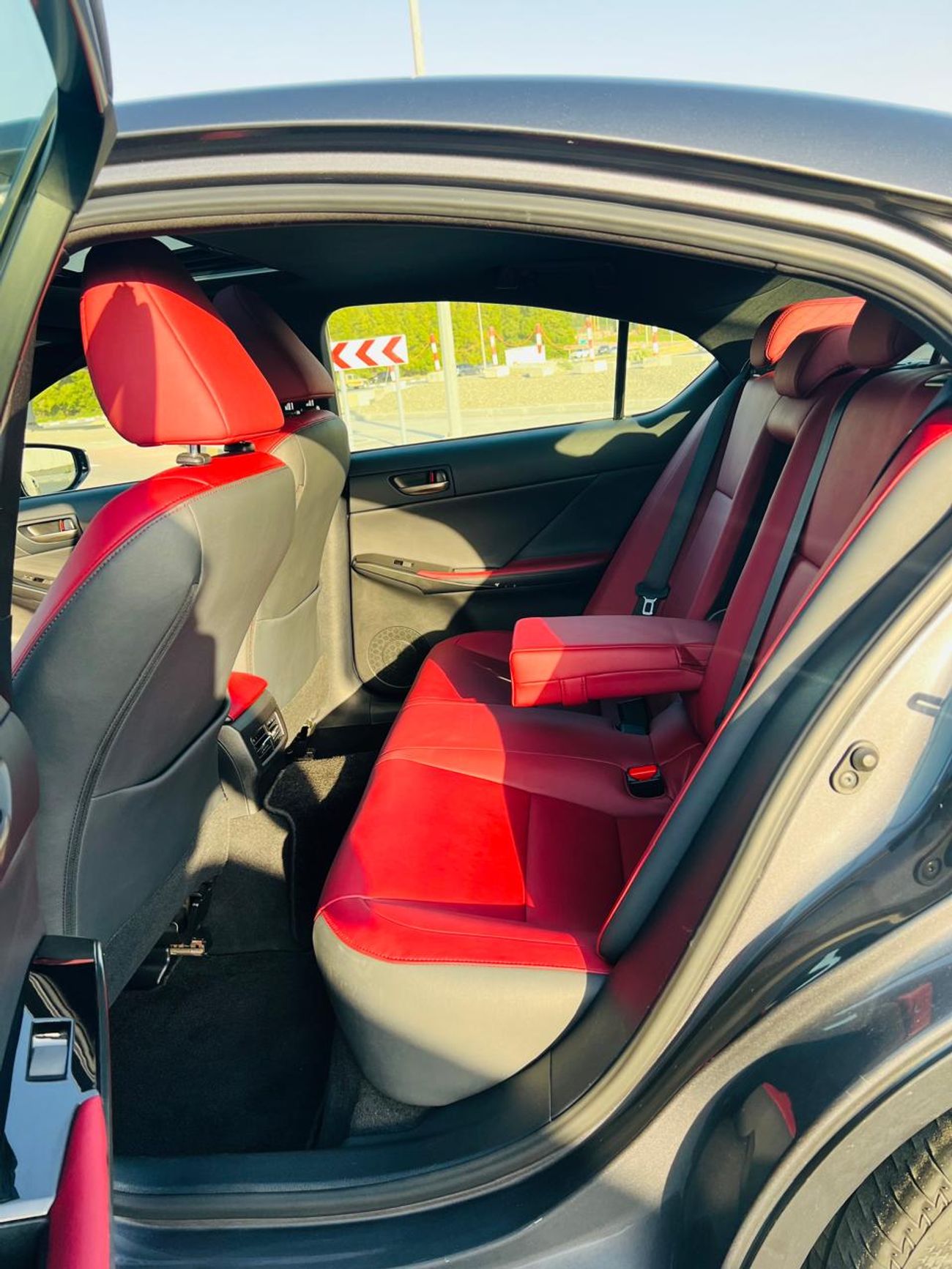 لكزس IS 300 Platinum 3.5L