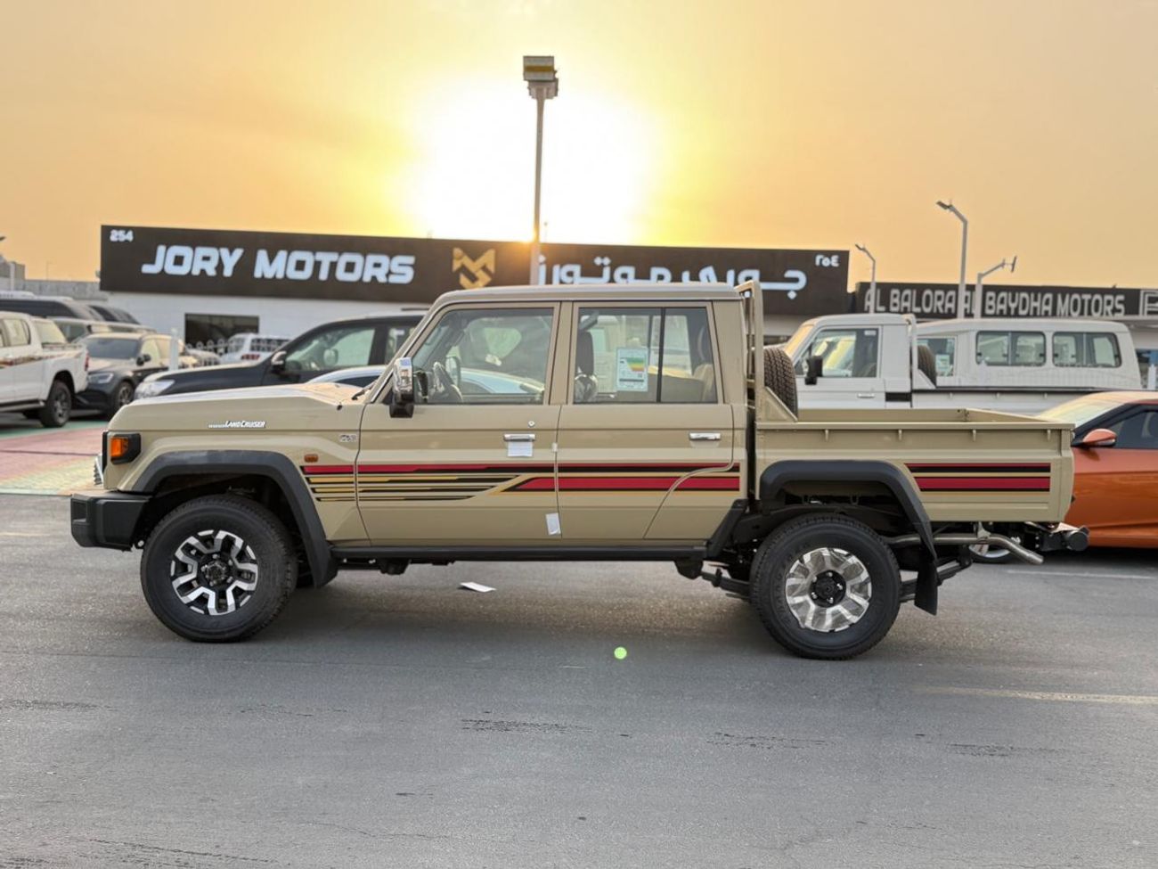 Toyota Land Cruiser Pick Up LC79 PICKUP 2.8L DIESEL D/C , FULL OPTION , A/T 2025 MODEL