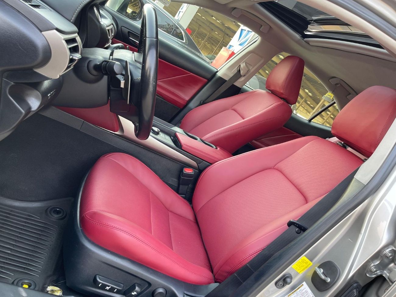 Lexus ISF IS 300 / V6 3.5L / F-SPORT KIT / SUPER CLEAN CAR / LOW MILEAGE