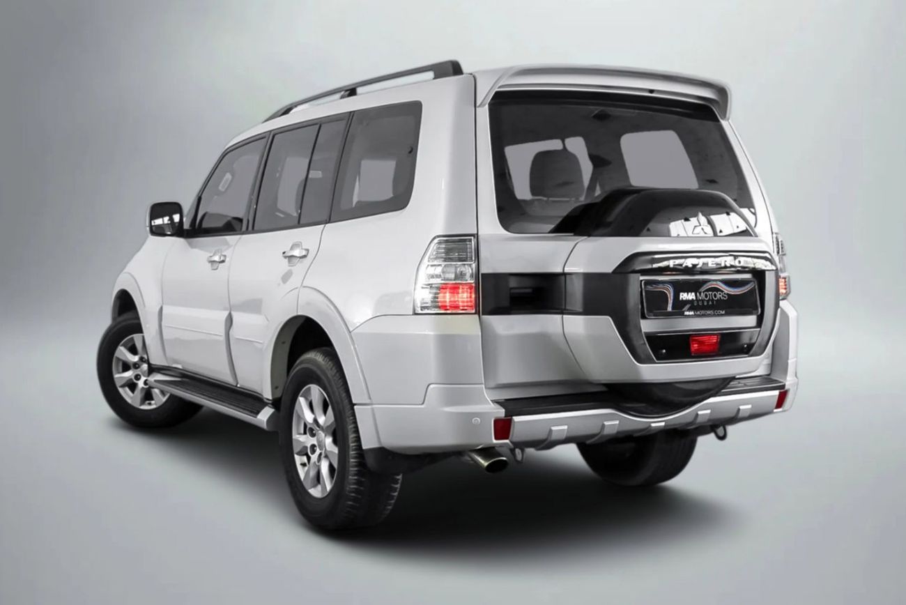 Mitsubishi Pajero GLS Base 3.5L (5 Seater)