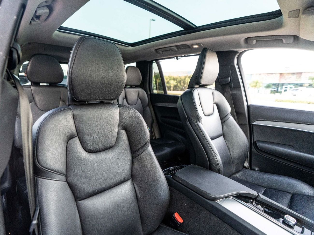 Volvo XC90 PLUS BRIGHT