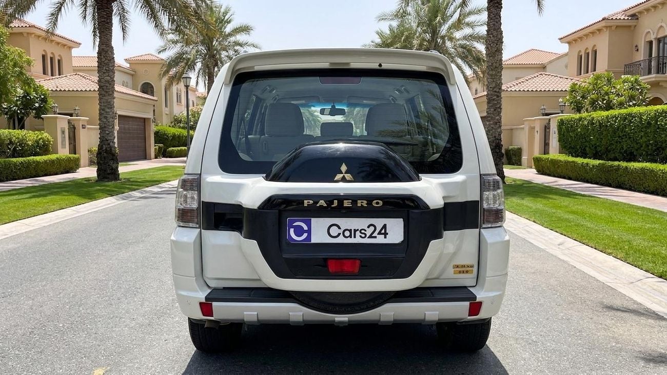 ميتسوبيشي باجيرو GLS HIGHLINE كارس24 هي سوق ضخم للسيارات المستعملة موثوق ومضمون ٪كارس24 هي سوق ضخم للسيارات المستعملة موثوق ومضمون