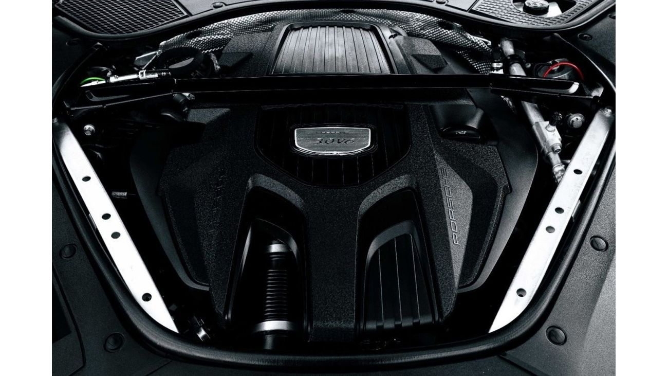 Porsche Panamera 4 | 4,112 P.M  | 0% Downpayment | Excellent Condition!