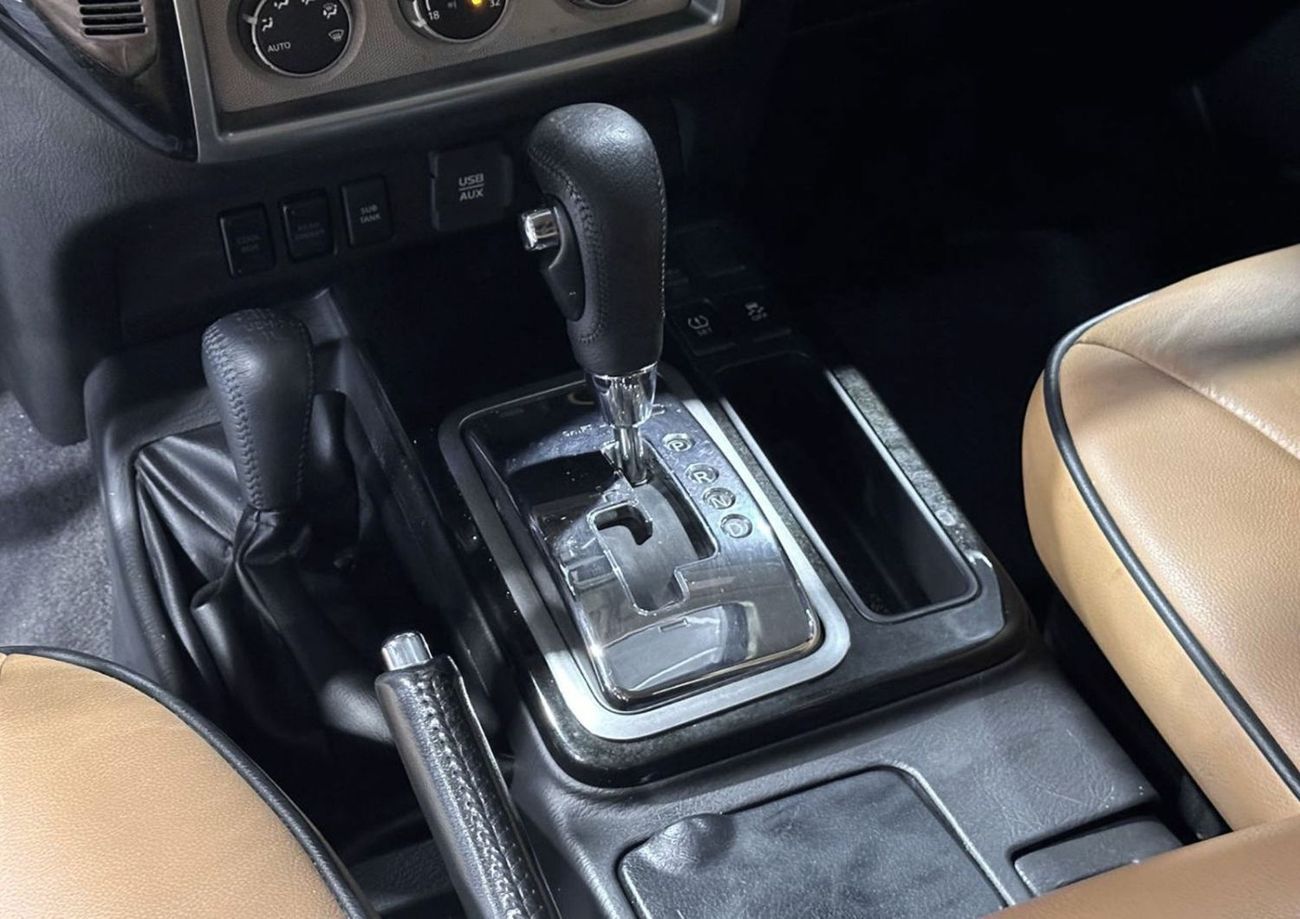 Nissan Patrol Safari Super Safari 4.8L A/T