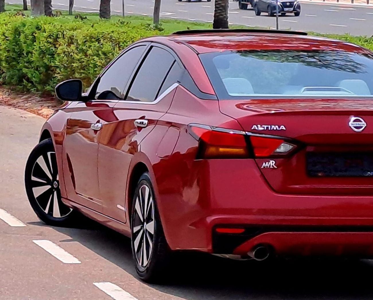 Nissan Altima SV 850-Monthly l GCC l SUNROOF | Cruise, Camera, GPS l Accident Free