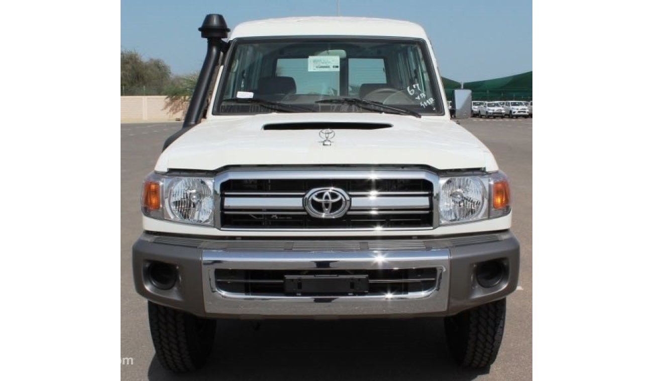 تويوتا لاند كروزر Hard Top 78 Diesel 4.5L V8