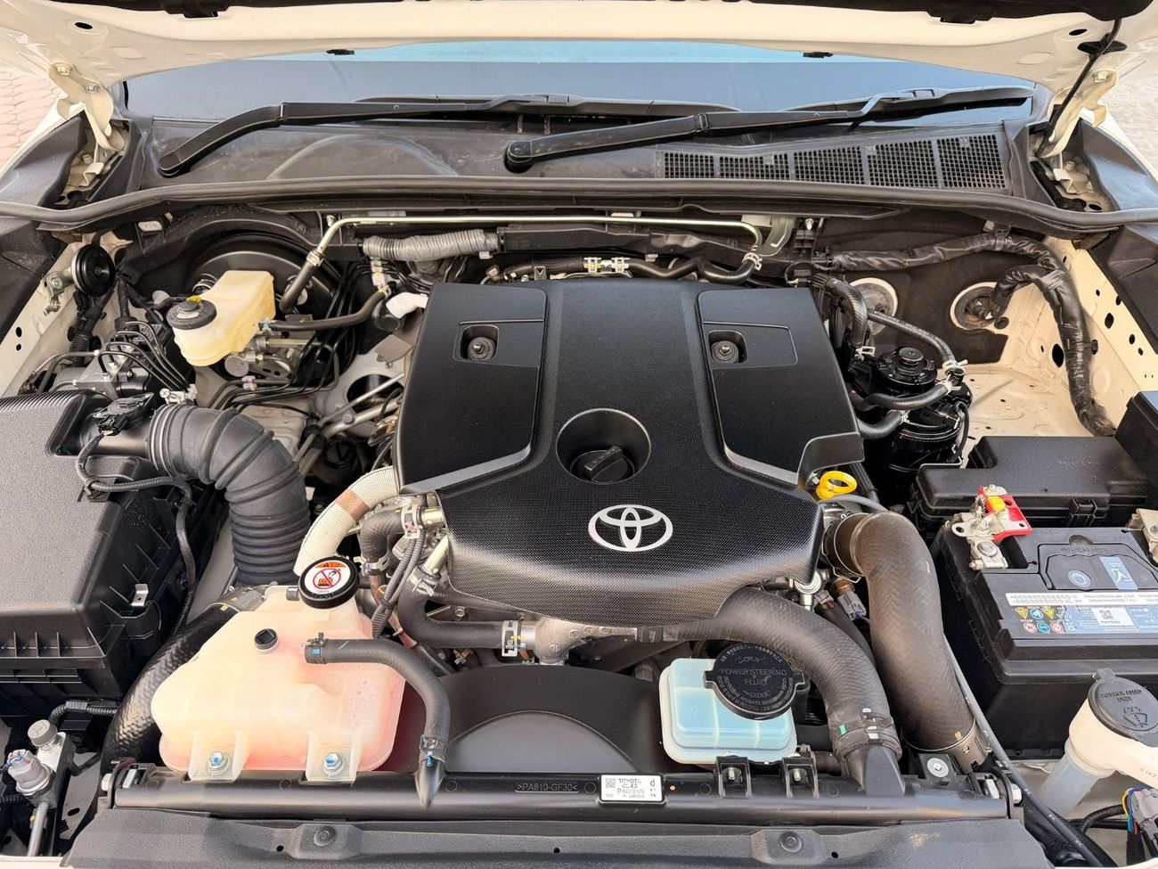 Toyota Hilux SR5 Right Hand Drive