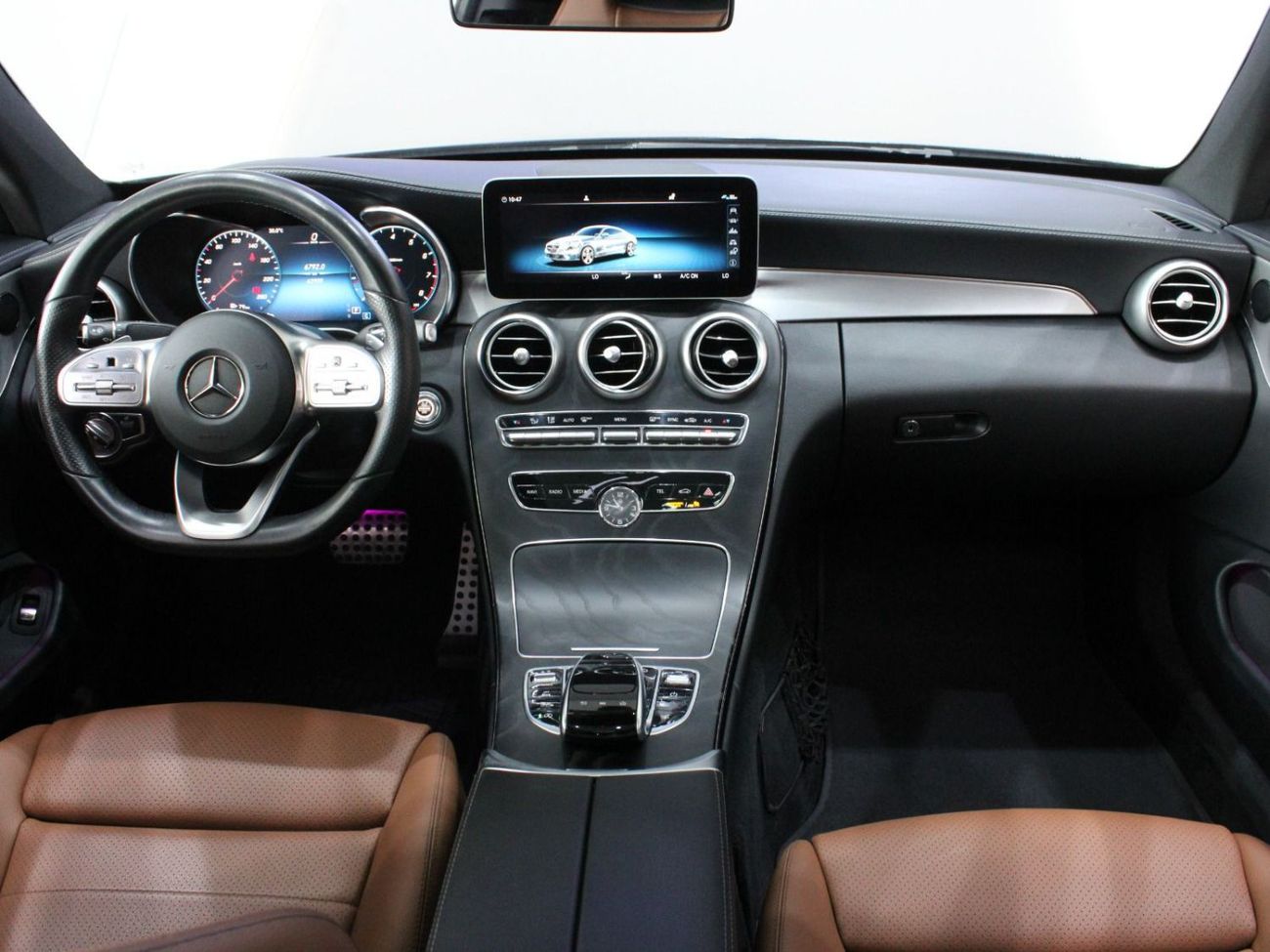 مرسيدس بنز C 200 كوبيه GCC // LOW MILEAGE