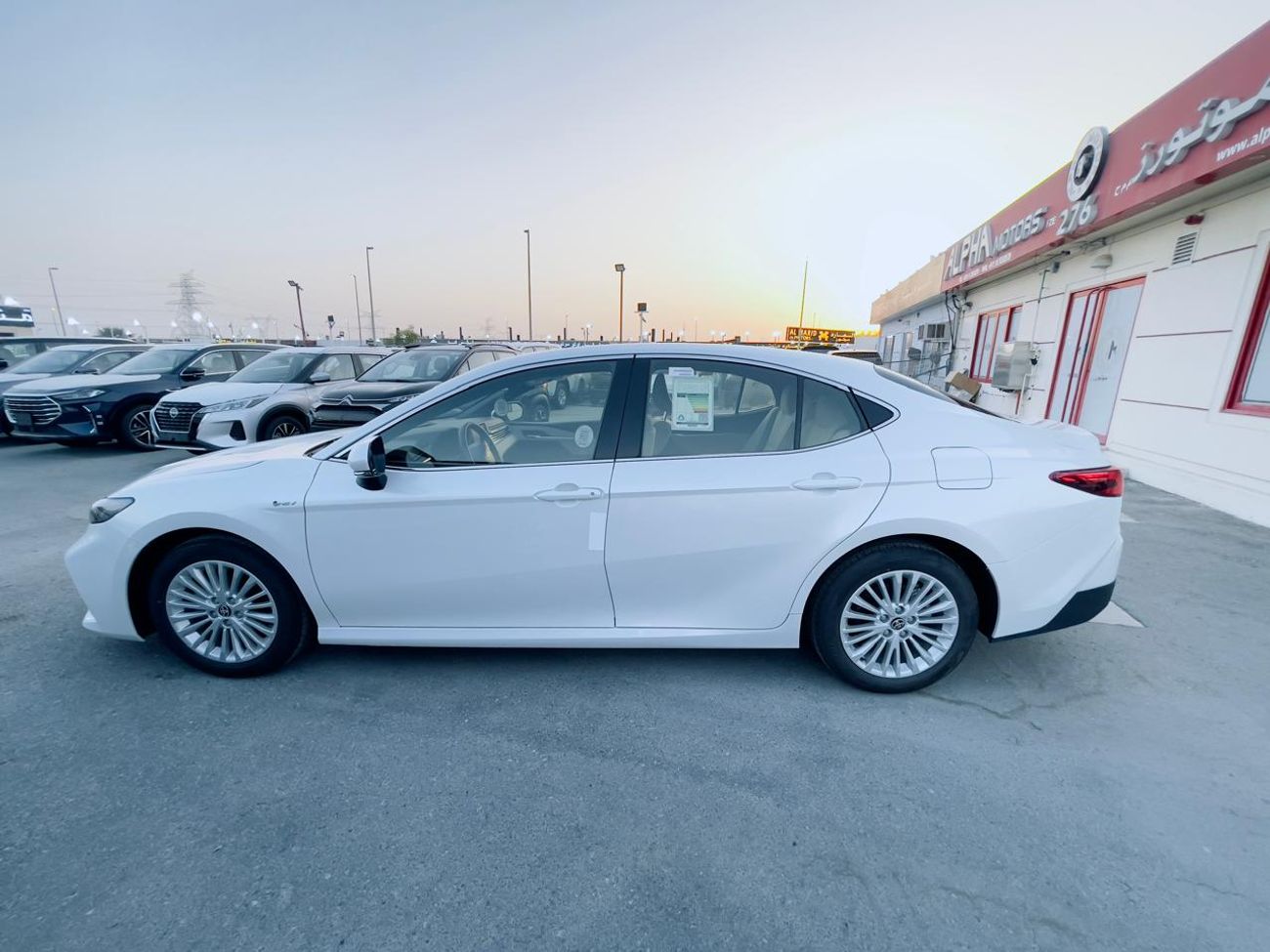 Toyota Camry GLE 2.5L Hybrid
