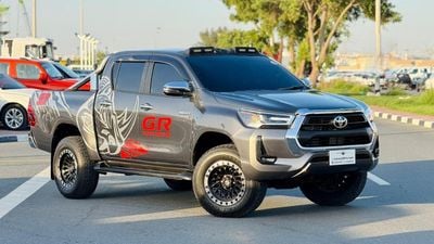 تويوتا هيلوكس 2019 | 2.8L DIESEL ENGINE | AT | RHD | PREMIUM BLACK LEATHER SEATS | ROOF MOUNTED LED LIGHTS | ROLL